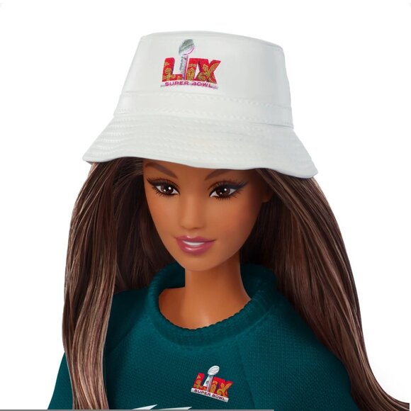 Barbie Signature Super Bowl LIX Philadelphia Eagles Doll Teen Skipper Sculpt NIB - Picture 13 of 16